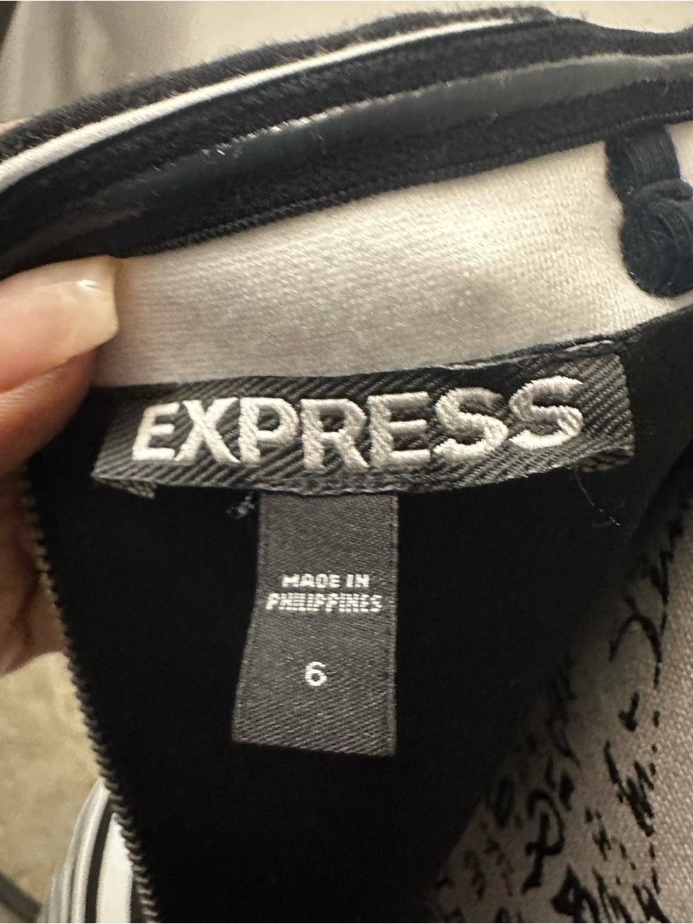 Express Black & White Striped Bodycon Dress Size 6 | Zip Back | Slit Hem - Picture 5 of 5